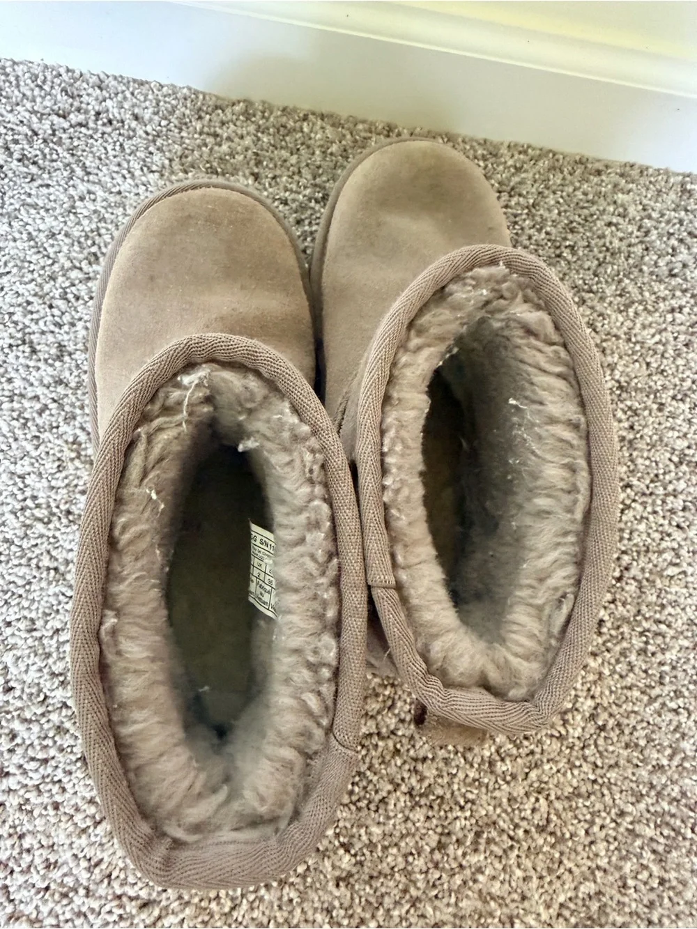 Ugg girls platform boots